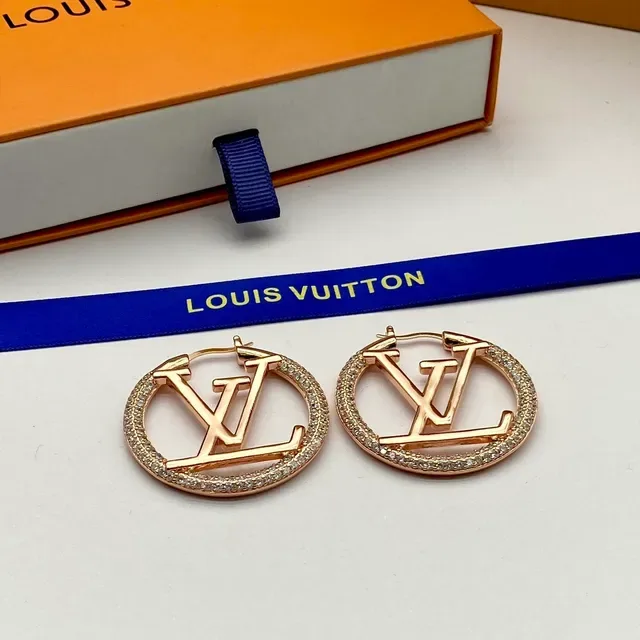 Louis Vuitton Monogram Hoop সোনালি রুপালি গোলাকার পাভে-স্টাডেড বর্ডার কানের দুল 7