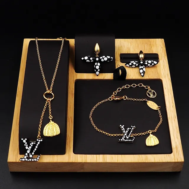 Louis Vuitton Monogram Shell Enamel Necklace 5