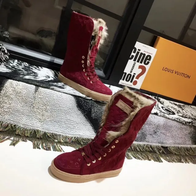 Louis Vuitton Monogram মখমলি ফার-ট্রিমড কনী বুট 2