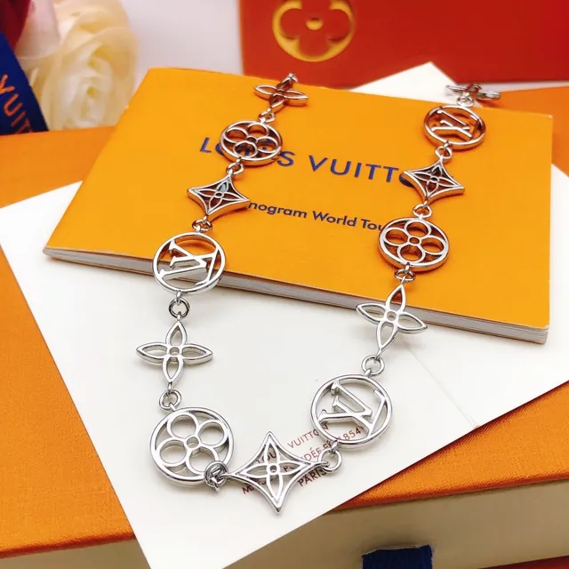 Louis Vuitton Monogram World Silver-Tone Interlocking Motif Necklace 5
