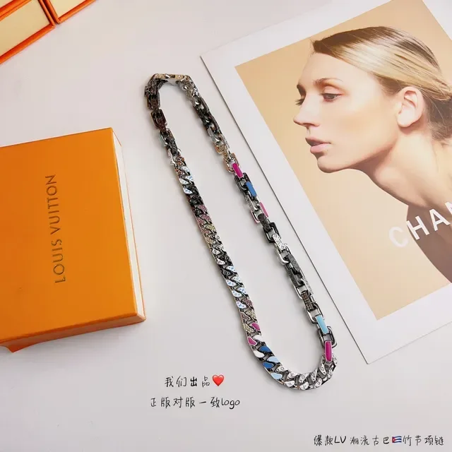 Louis Vuitton Multicolor Silver Chunky Curb-Link Chain Enamel Inlays Necklace 7