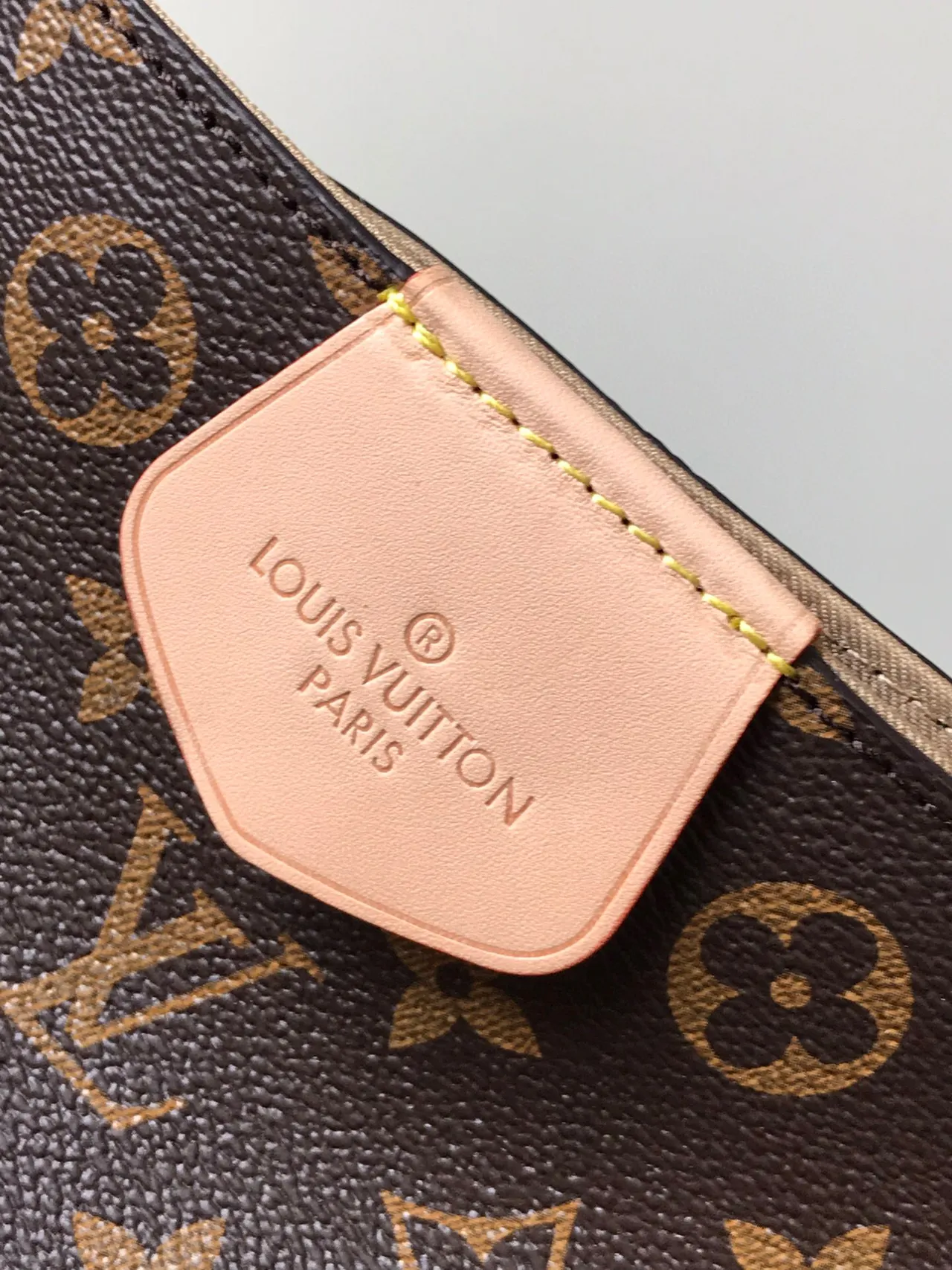 Louis Vuitton Neverfull à damier marron sac tote 22