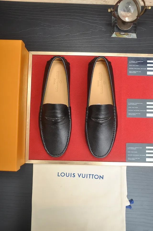 Louis Vuitton Pebbled Leather Penny Loafer Men's Loafers 5