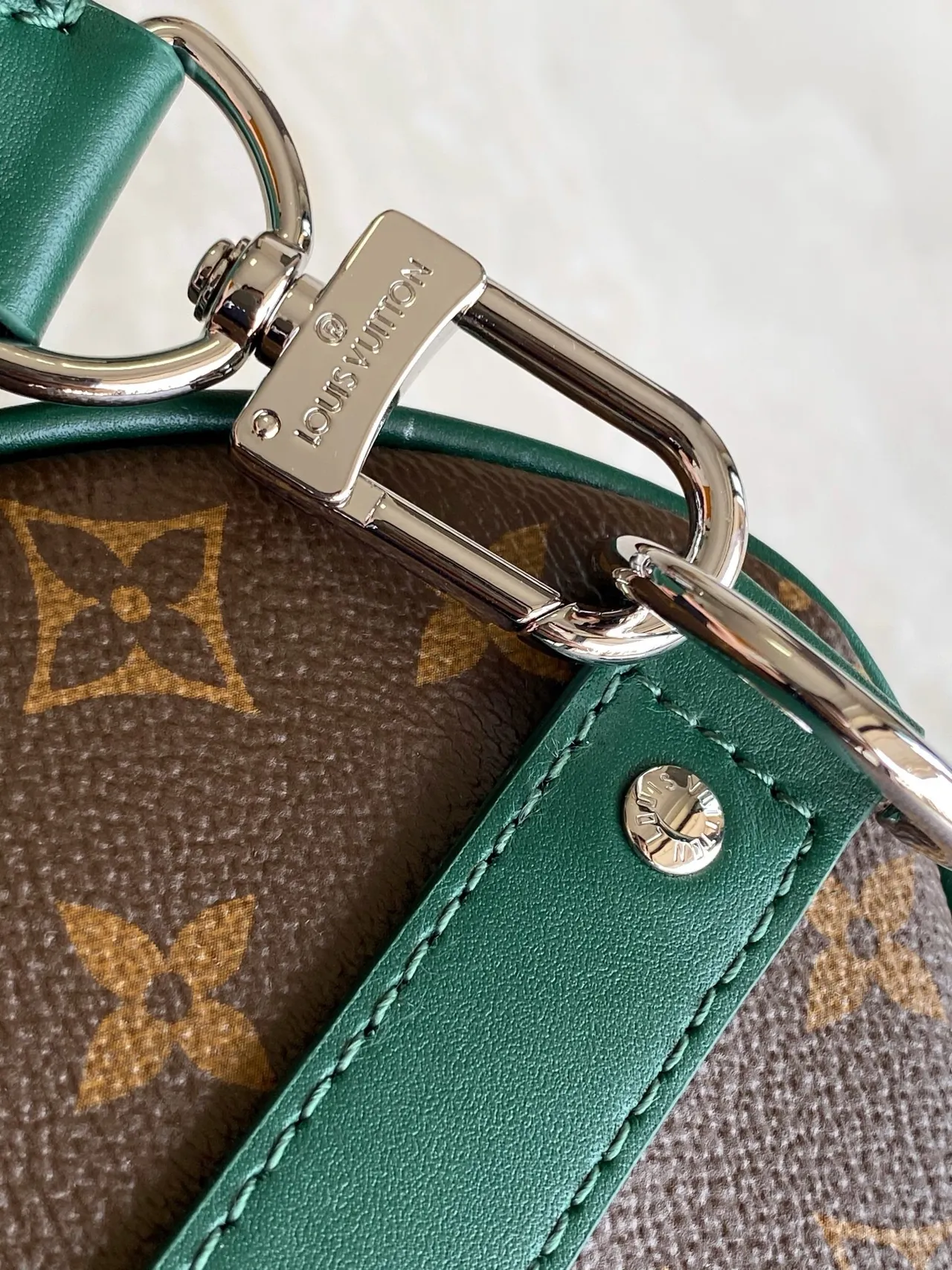 Louis Vuitton Pillow Bag Marrón Verde Monograma Lona Boston Bag 3