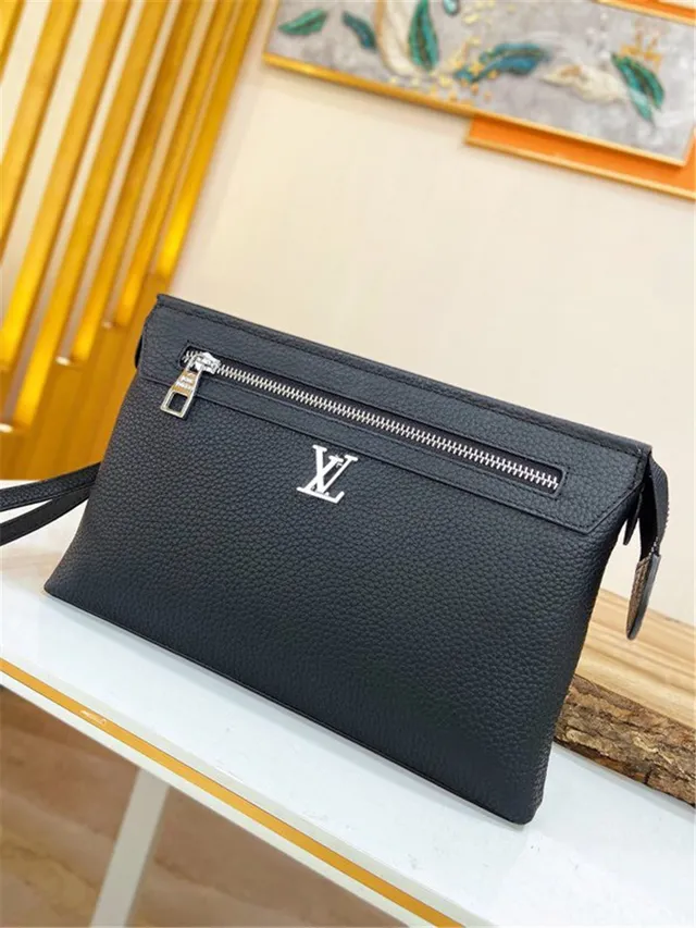 Louis Vuitton Pochette Metis Black Silver Pebbled Leather Zip-Top Closure Envelope Clutch 7