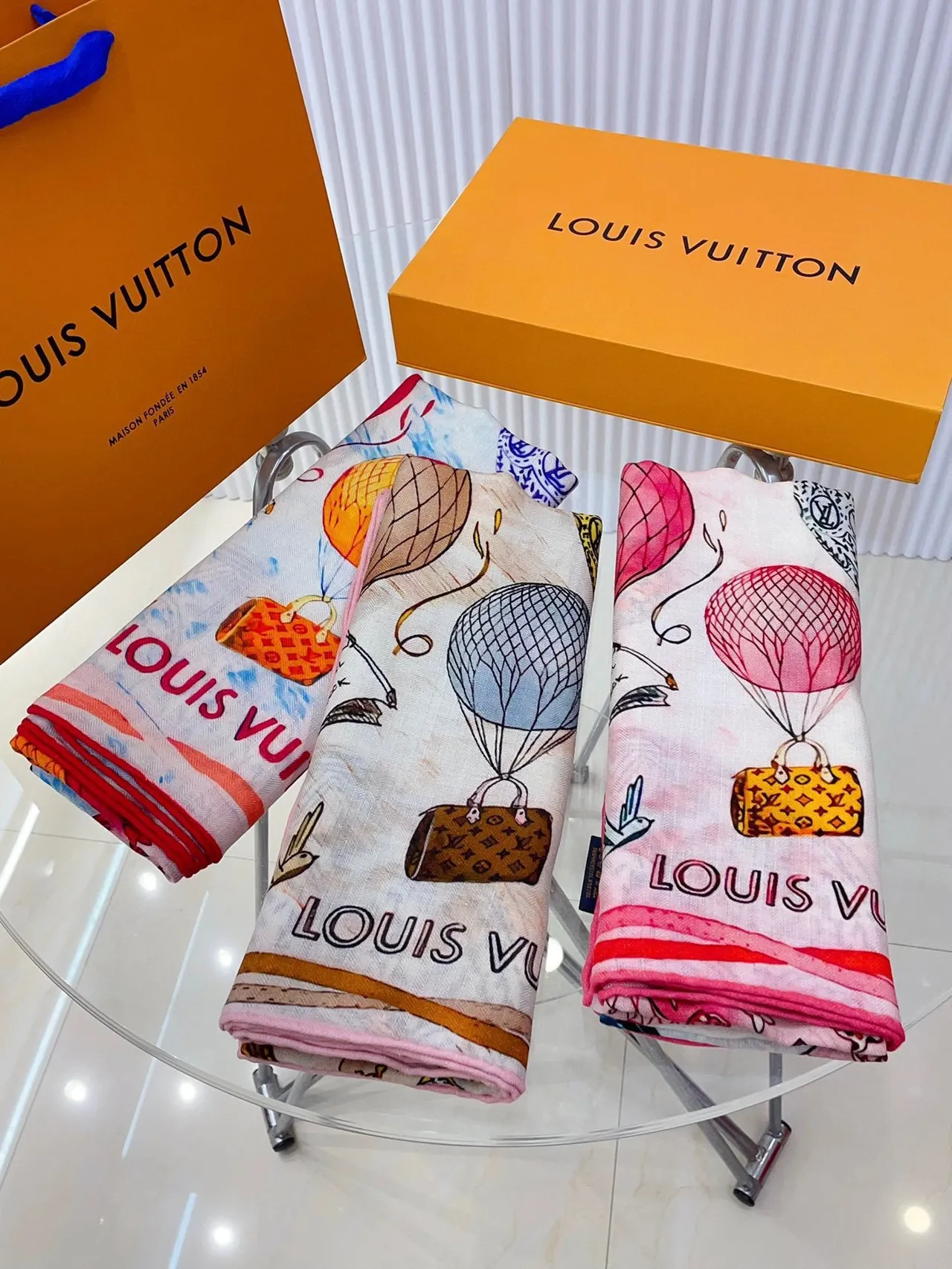 Louis Vuitton Printed Hot-Air Balloon Silk Scarf 4
