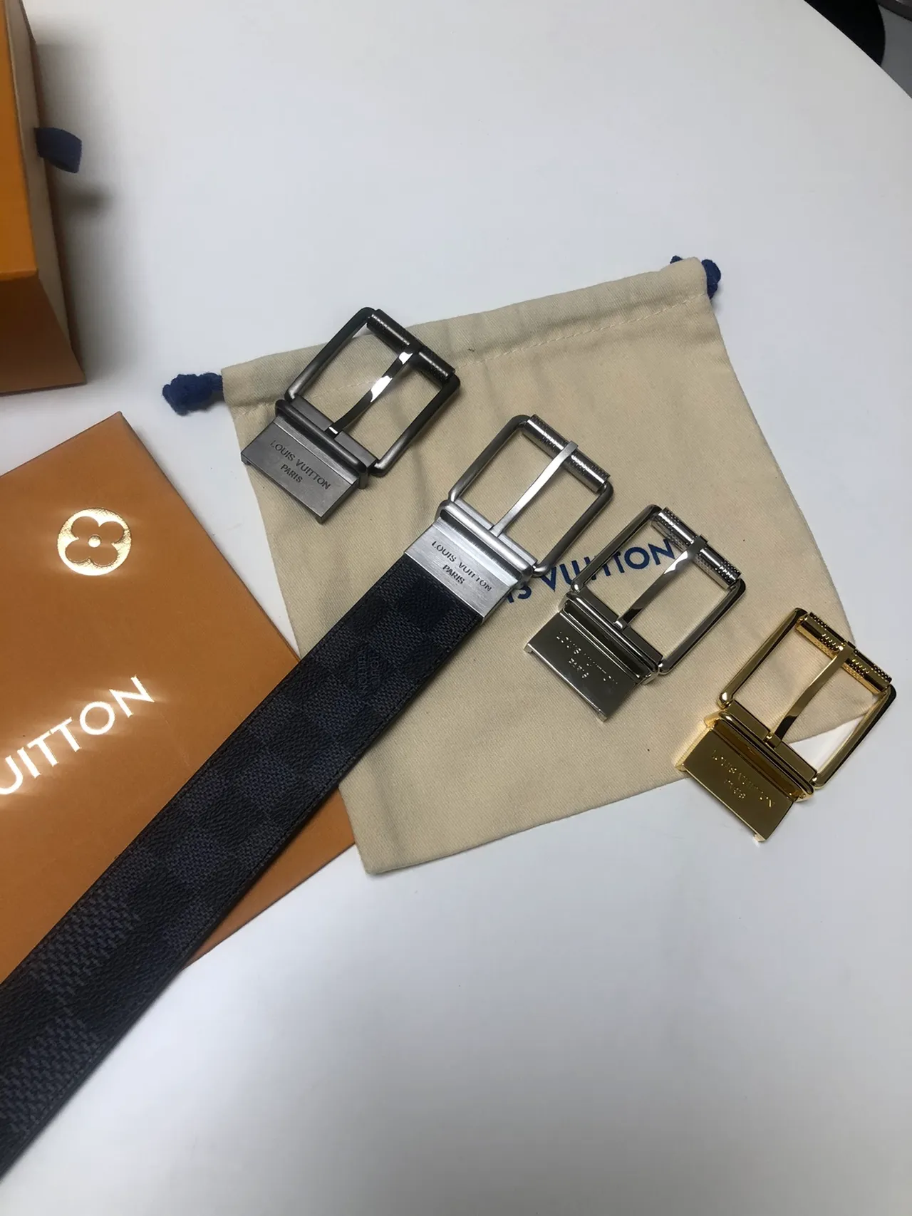 Louis Vuitton Ceinture réversible Noir Gris Damier Graphite Check Cuir 3
