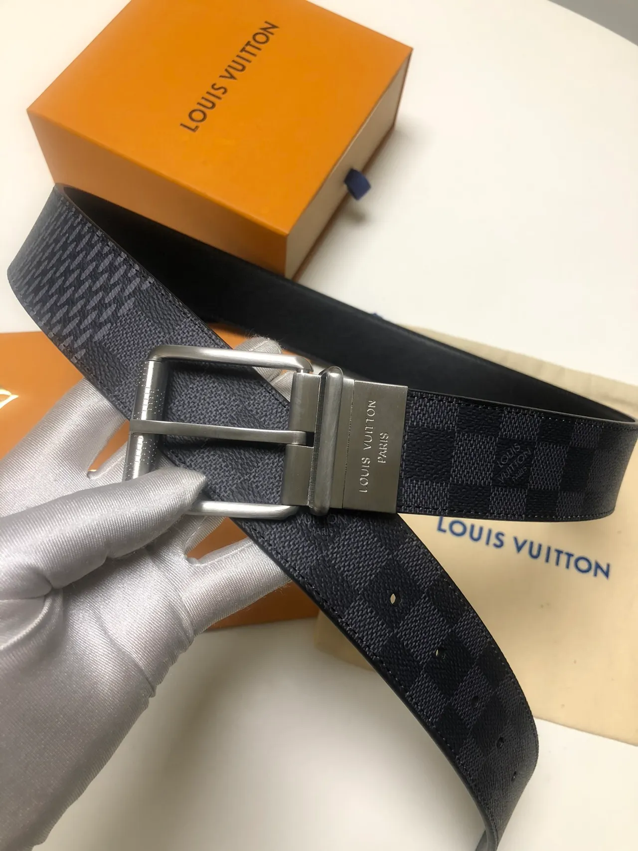 Louis Vuitton Ceinture réversible Noir Gris Damier Graphite Check Cuir 4