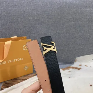 Louis Vuitton उलटने लायक LV इनिशिएल्स पट्टा काला टैन चमड़े का पट्टा