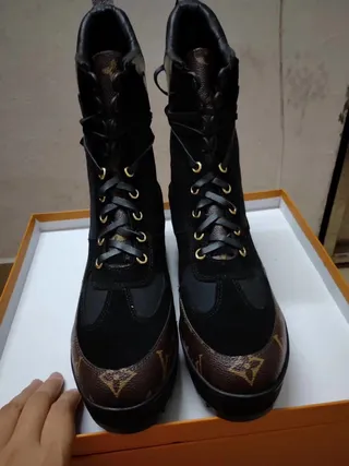 Louis Vuitton Run Away Monogram Canvas et Patent Leather Ankle Boots 7
