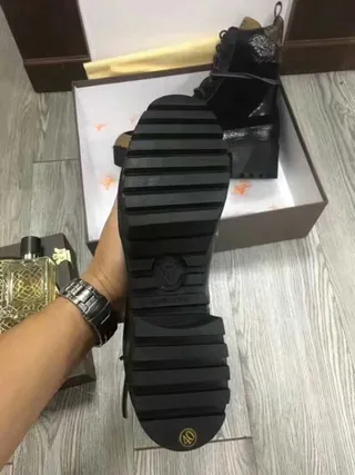 Louis Vuitton Run Away Monogram রাবার টো প্ল্যাটফর্ম এনকেল বুট 6