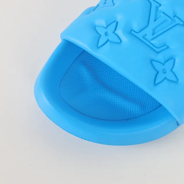 Louis Vuitton Slide النعال الزرقاء مطبوعة بزخرفة الزهور monogram 5