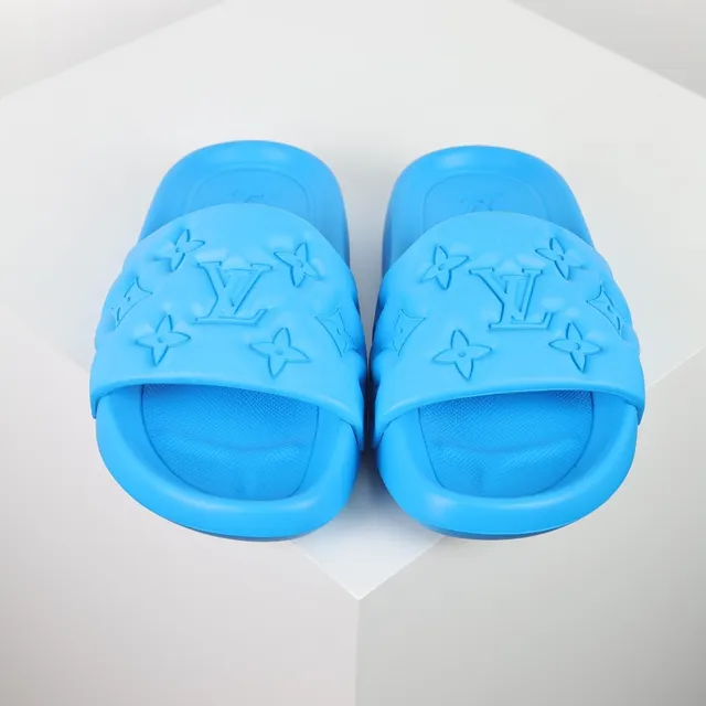 Louis Vuitton Slide النعال الزرقاء مطبوعة بزخرفة الزهور monogram 8