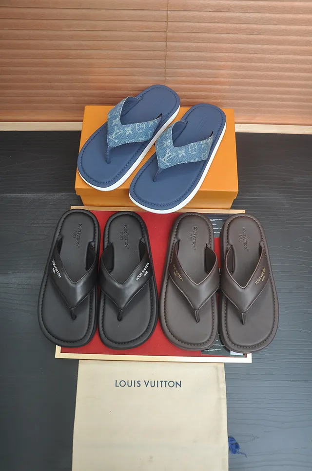 Louis Vuitton Slippers Black Leather Thong Slipper 2