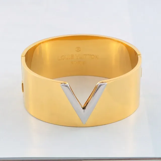 Louis Vuitton V Collection Bracelet Manchette Métallique Or Argent 4