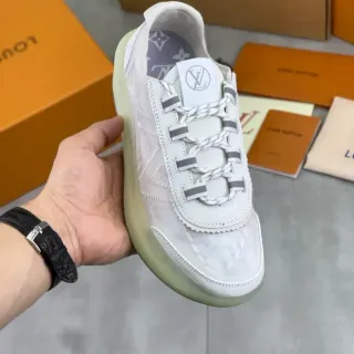Louis Vuitton Blanco/Beige Suela Translucida Forro Monogrammed Lifestyle Sneakers