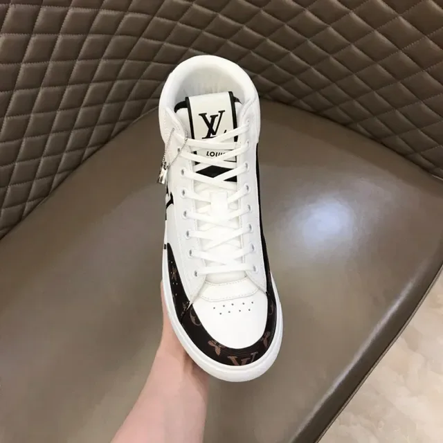 Louis Vuitton White Black हाई टॉप लेदर और मोनोग्राम कैनवास लाइफस्टाइल स्नीकर्स 4
