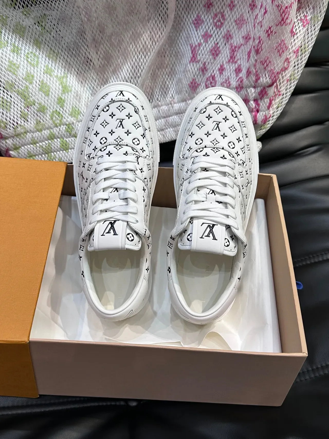Louis Vuitton White Black Monogram-Printed Leather Low-Top Lace-Up Lifestyle Sneakers 4