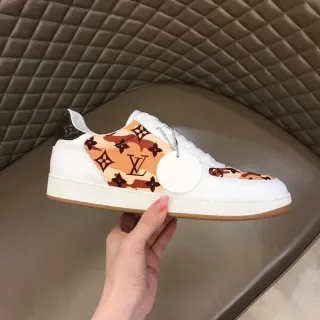 Louis Vuitton Tênis Lifestyle Branco e Marrom Low-Top Base Couro