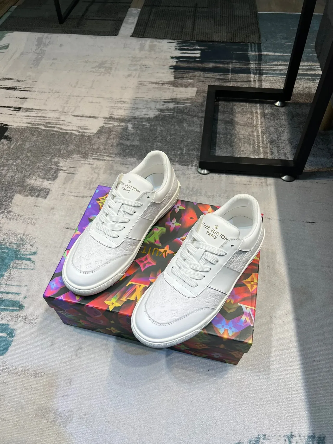 Louis Vuitton White Monogram-Embossed Leather Panelled Low-Top Lifestyle Sneakers 6