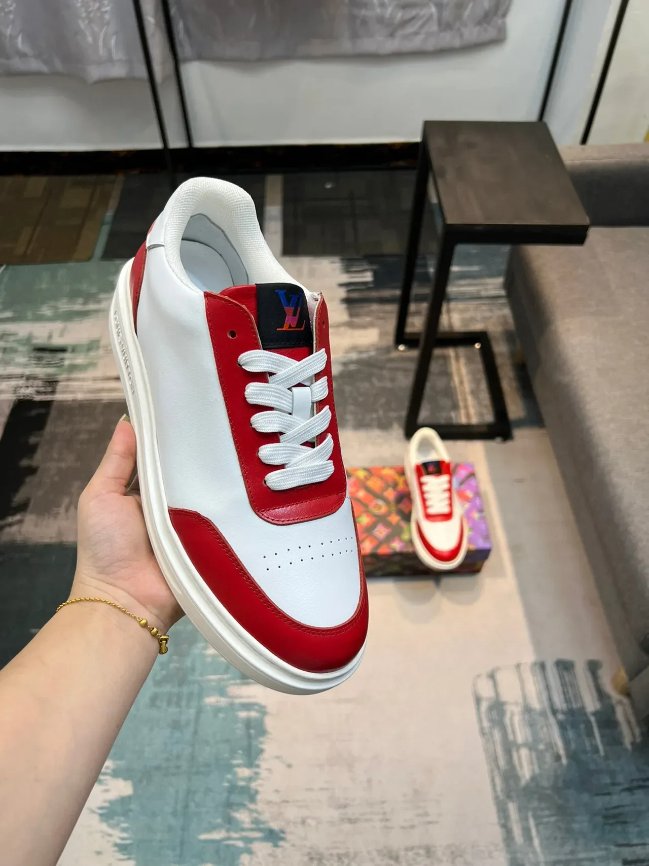 Louis Vuitton White Red Low-Top Leather Upper Lifestyle Sneakers 5