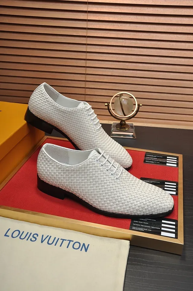 Louis Vuitton Chaussures Oxford en Cuir Tissé 4