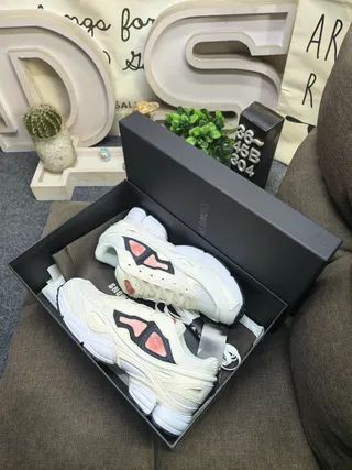Maison Margiela أسود بيج كعب زائد طبقة شبكية وعليا مصنعة حذاء رياضي سميك 13