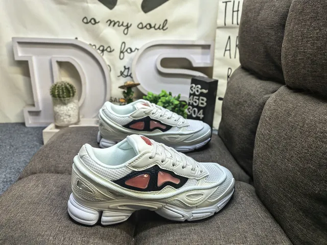 Maison Margiela أسود بيج كعب زائد طبقة شبكية وعليا مصنعة حذاء رياضي سميك 21