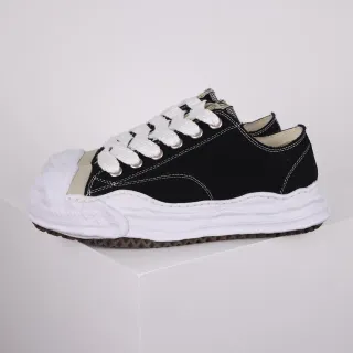 Maison Margiela Tabi Black Canvas Split-Toe Lifestyle Sneaker