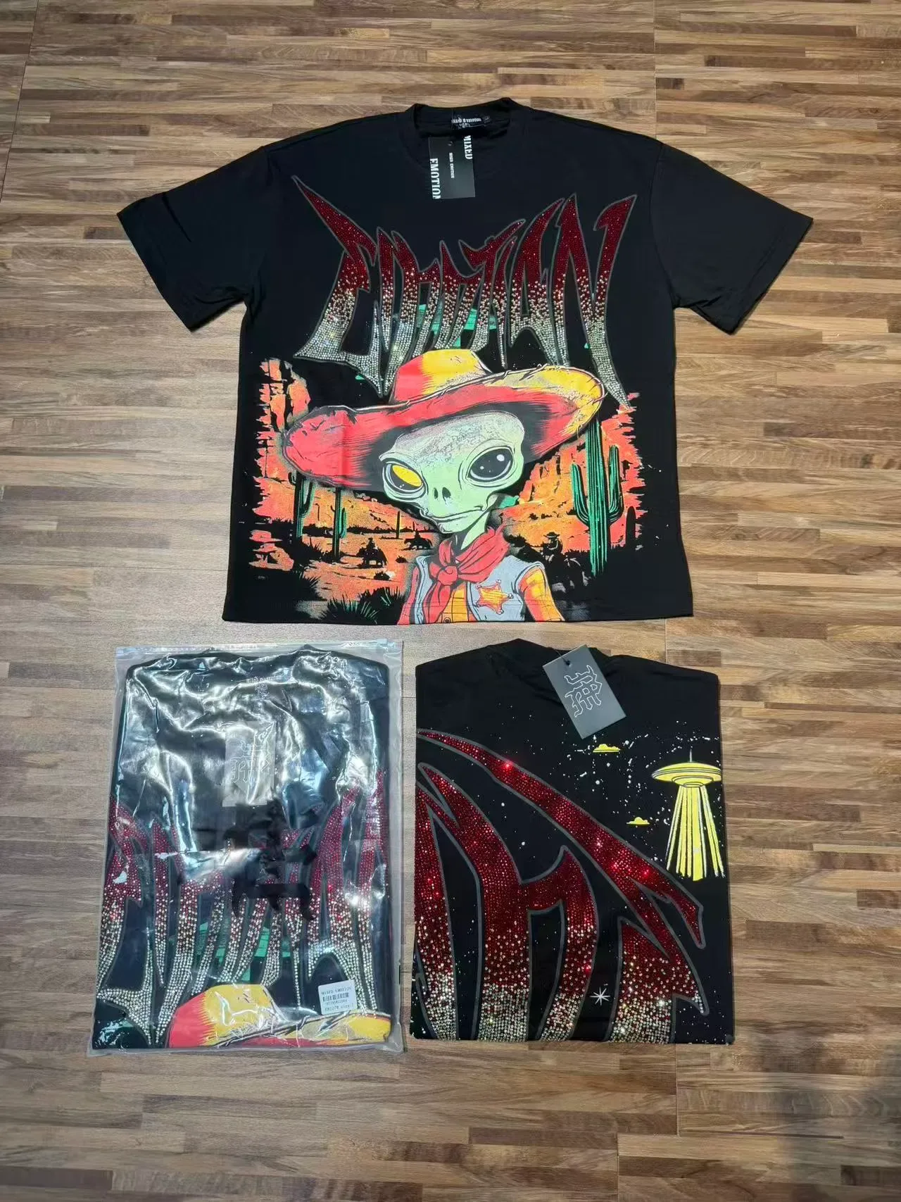Mixed Emotion Graphic-Print Glitter-Accented Oversized T-Shirt 2
