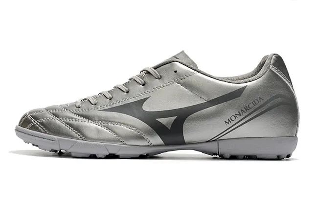 Mizuno Zapatos de fútbol indoor de cuero sintético negro y rojo, low-cut, con cordones y parte superior de cuero sintético 14