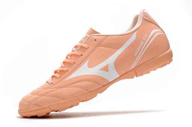 Mizuno Zapatos de fútbol indoor de cuero sintético negro y rojo, low-cut, con cordones y parte superior de cuero sintético 16