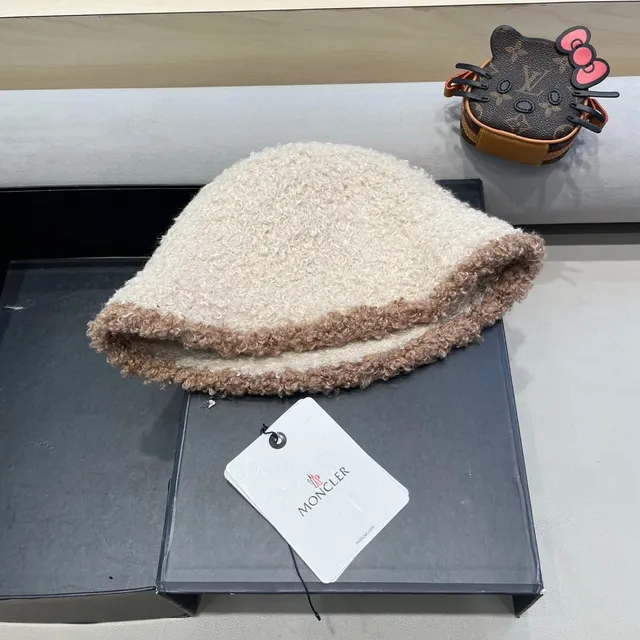 Moncler Fuzzy Beige Bucket Hat 8