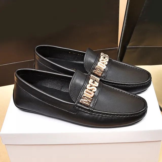 Mocassins en cuir noir avec sangle logo Moschino 8
