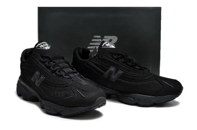 New Balance 1000 Zapatillas Lifestyle Negro Monocromo 5