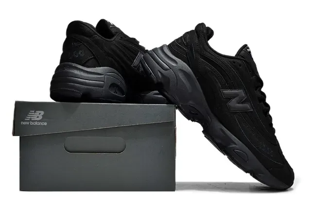 New Balance 1000 Zapatillas Lifestyle Negro Monocromo 6