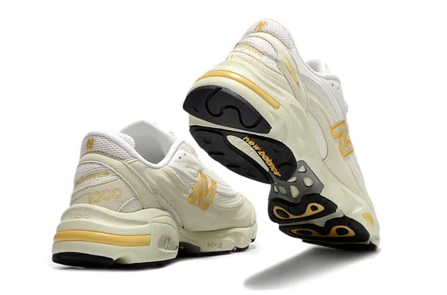 New Balance 1000 creme e dourado tênis chunky 3