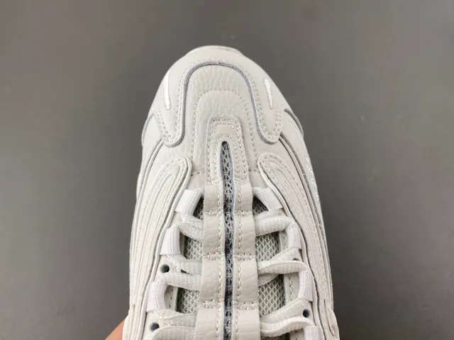 New Balance 1000 Monochromatic White Chunky Sneakers 5