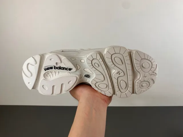 New Balance 1000 Monochromatic White Chunky Sneakers 9