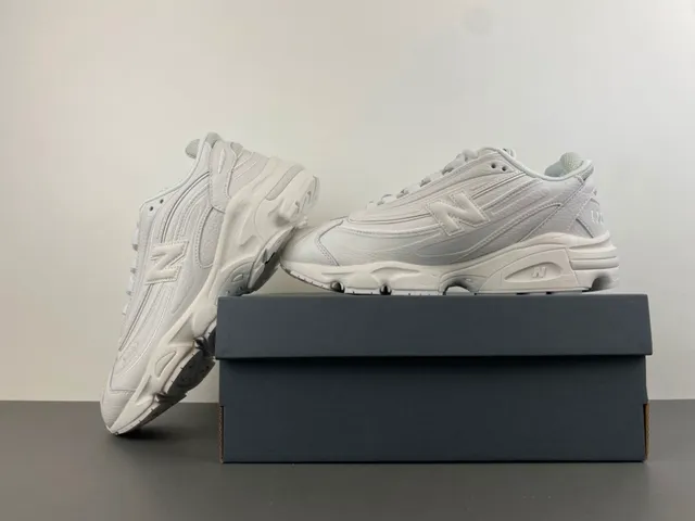 New Balance 1000 Monochromatic White Chunky Sneakers 14