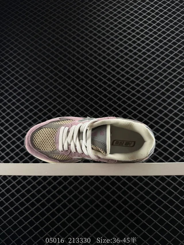 New Balance 2010 Series ধূসর গোলাপি মসজ্জিত চামড়া জালি মোটা স্নিকার 6