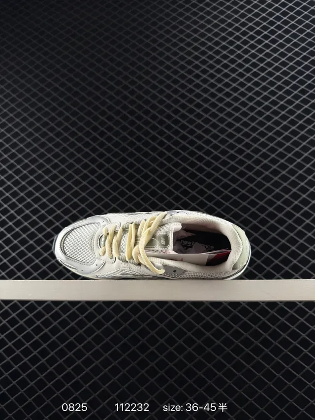 New Balance 204L Cinza Bege Tênis Lifestyle Sola Delgada 3