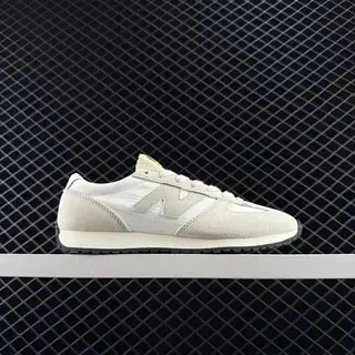 New Balance 471 বেইজ এবং ক্রিম লেয়ার্ড সুয়েড লাইফস্টাইল স্নিকার্স