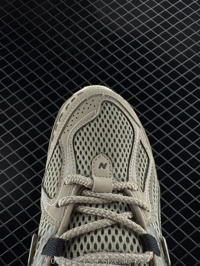 New Balance 9060 Beige Black Rétro-inspiré Maille et synthétique Tige Chaussures lifestyle 2
