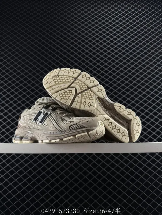 New Balance 9060 Beige Black Rétro-inspiré Maille et synthétique Tige Chaussures lifestyle 5