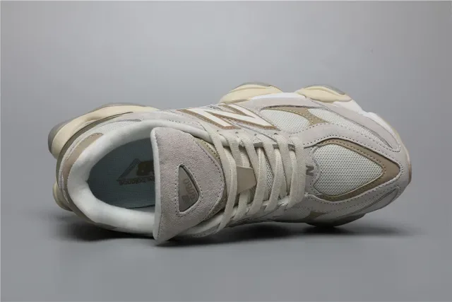 New Balance 9060 Chaussures lifestyle beige tonal 7