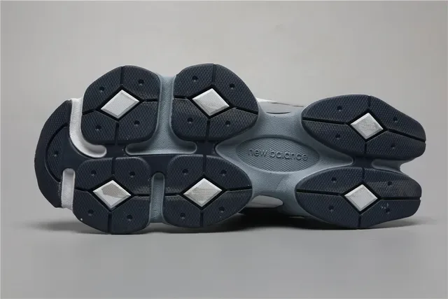 New Balance 9060 Gris y Navy Zapatillas Lifestyle 5