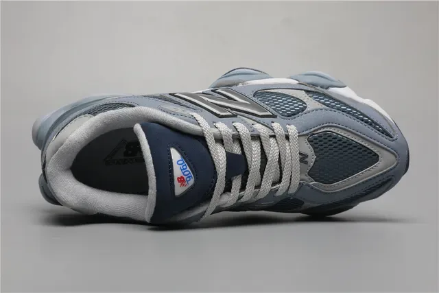 New Balance 9060 Gris y Navy Zapatillas Lifestyle 6