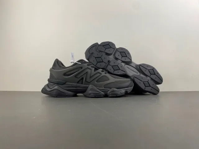 New Balance 9060 Tênis Chunky Cinza Monocromo 12