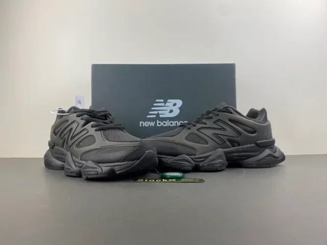 New Balance 9060 Tênis Chunky Cinza Monocromo 13